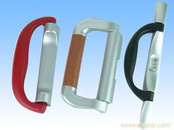 箱包配件市場(chǎng)中的塑料制品 現(xiàn)狀、優(yōu)勢(shì)與發(fā)展趨勢(shì)